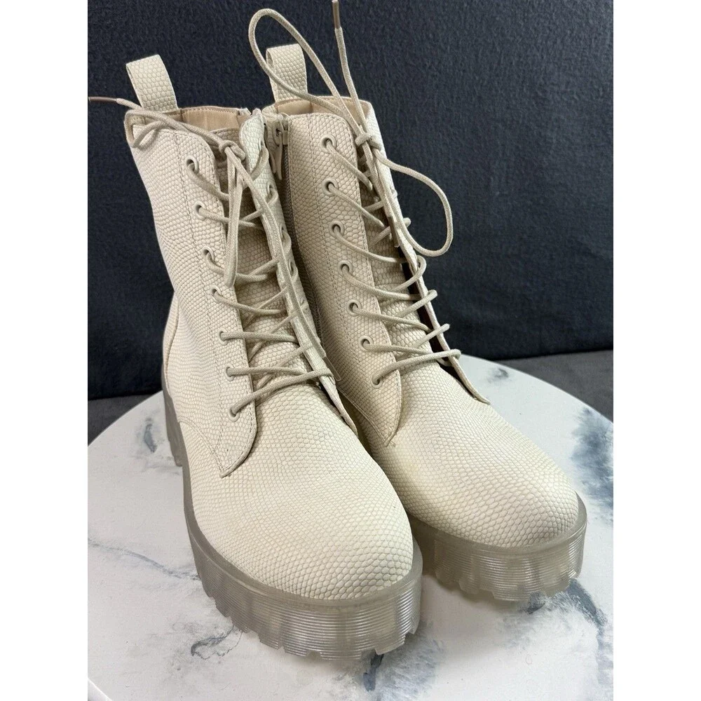 Dirty Laundry Mazzy Beige Snakeskin Platform Combat Ankle Boots Women Size 8.5